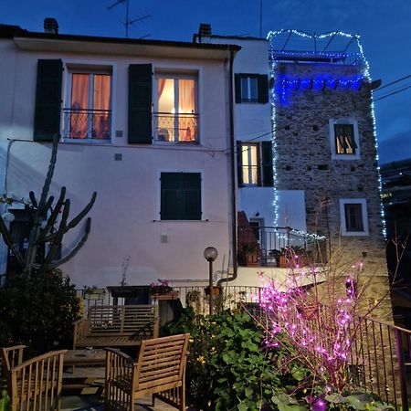 La Torretta Di Piero Con Terrazzi E Parcheggio Privato Citra Zero Zero Ottanta 31Lst0282 Daire Imperia Dış mekan fotoğraf