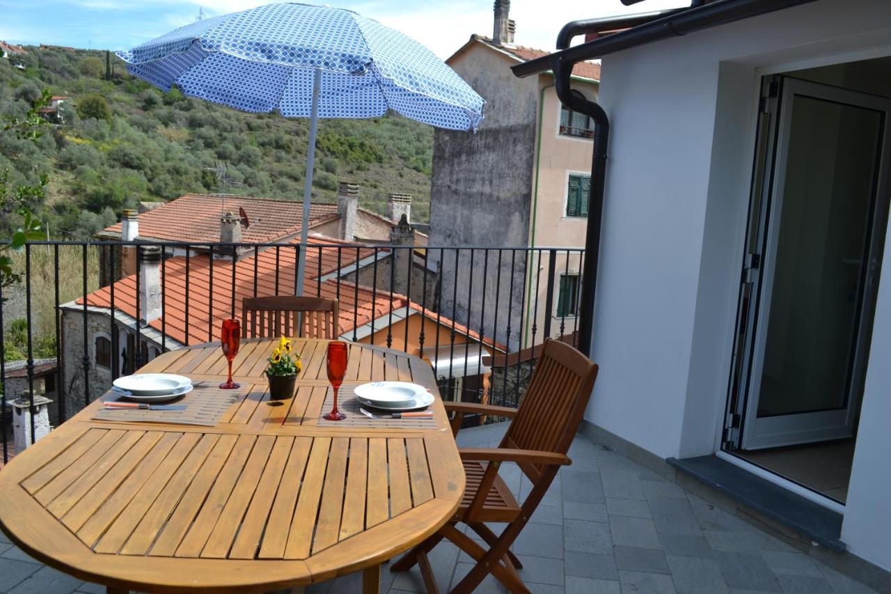 La Torretta Di Piero Con Terrazzi E Parcheggio Privato Citra Zero Zero Ottanta 31Lst0282 Daire Imperia Dış mekan fotoğraf